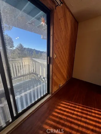 $2,300 | 652 Arbula Drive, Crestline, CA 92325