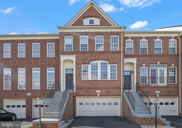 $729,990 | 22047 Avonworth Square, Broadlands, VA 20148