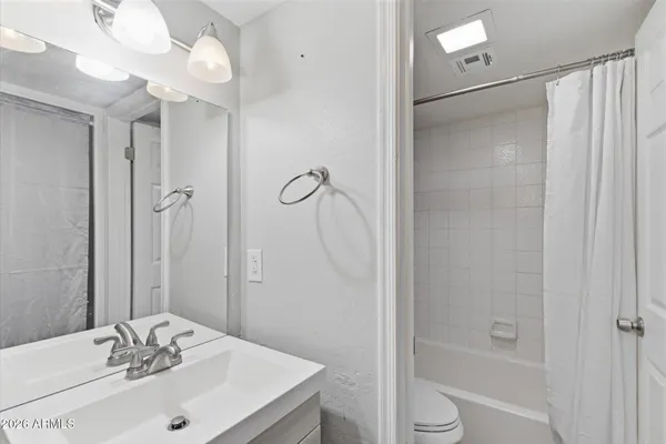 $385,000 | 2935 North 68th Street, Unit 214, Scottsdale, AZ 85251