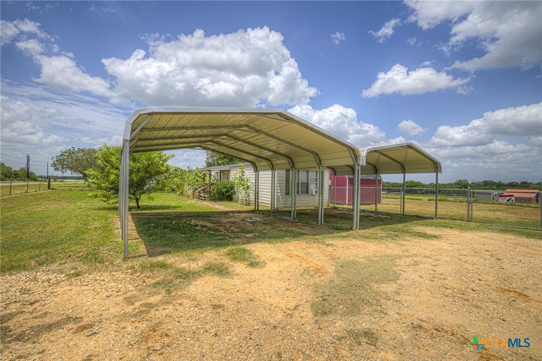 259 McKnight Road Seguin, TX 78155 - Photo 3 of 21