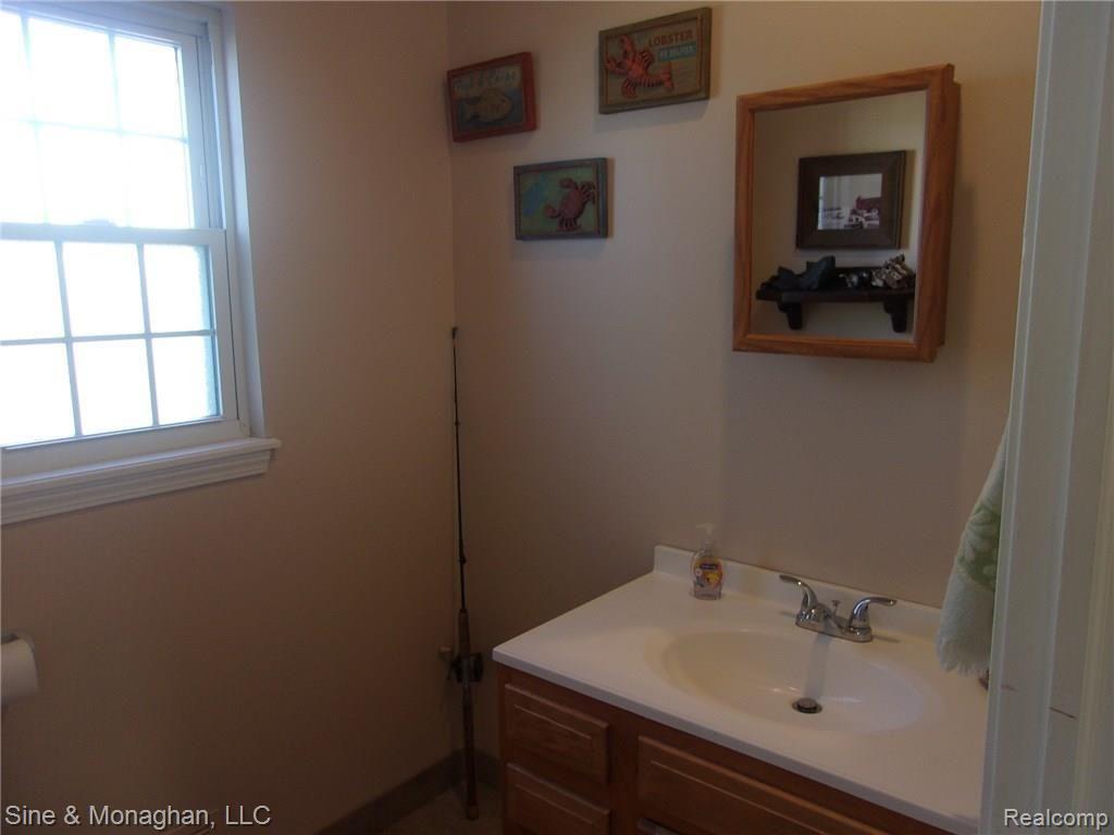 3907 Pointe Tremble Road Algonac, MI 48001 - Photo 24 of 48 101_9202.JPG