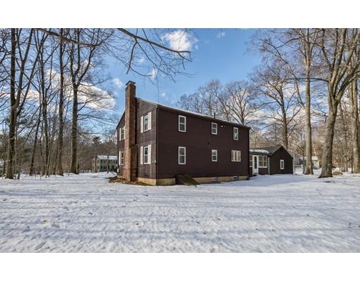 72 Ortins Road Hamilton, MA 01982 - Photo 5 of 30 a house view with a outdoor space