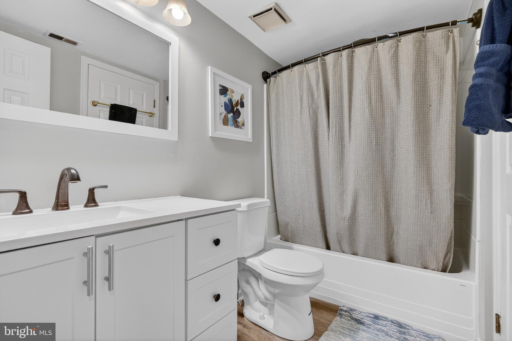 305 Kelly Cove Mount Laurel, NJ 08054 - Photo 13 of 21