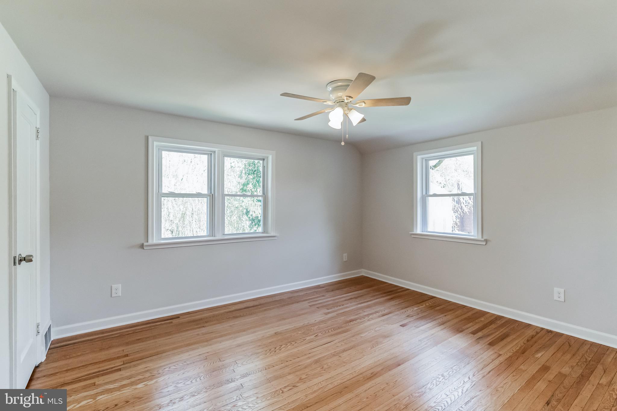 216 Gibbons Road Springfield, PA 19064 - Photo 26 of 39 Master Bedroom