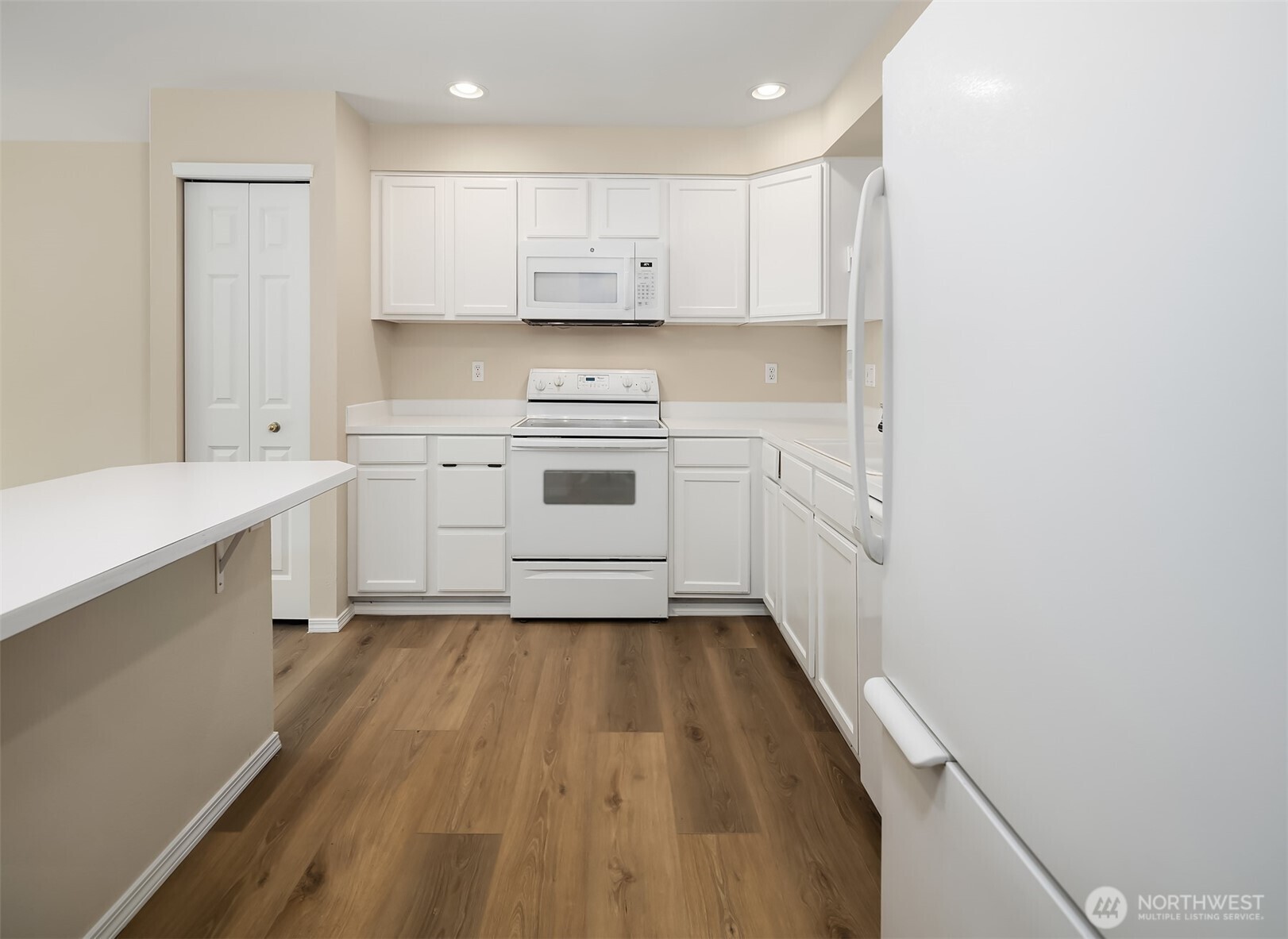 2201 192nd Street Southeast, Unit M2 Bothell, WA 98012 - Photo 11 of 29