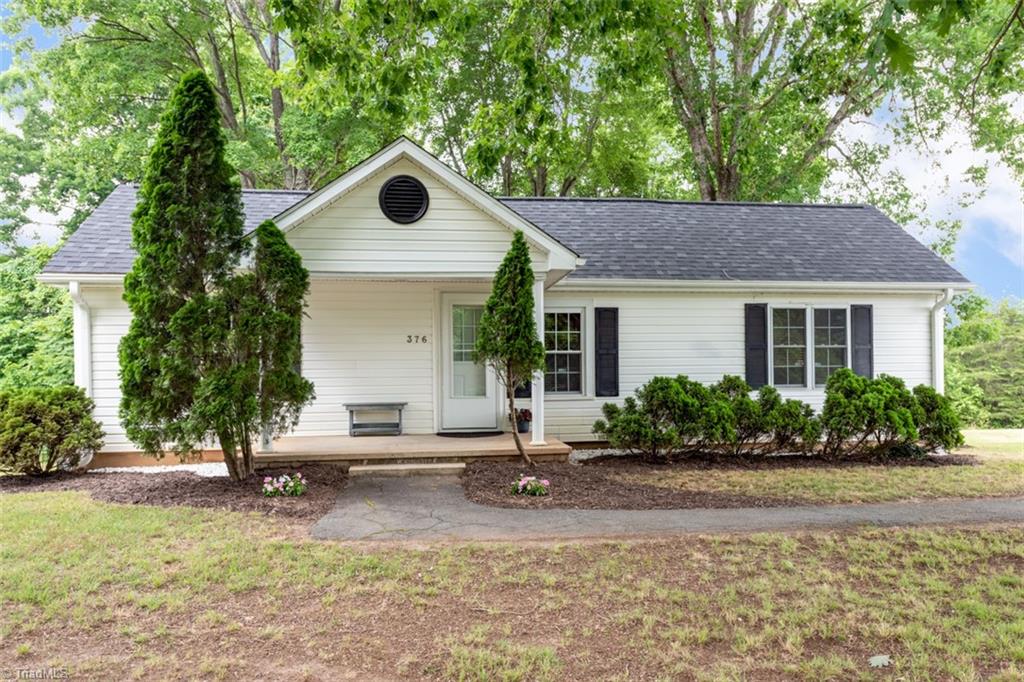 376 Knowles Road Reidsville, NC 27320 - Photo 2 of 25 Gallery Image 2
