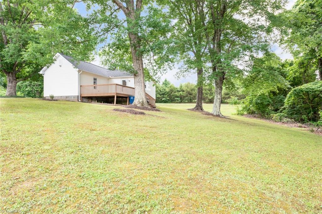 376 Knowles Road Reidsville, NC 27320 - Photo 17 of 25 Gallery Image 17