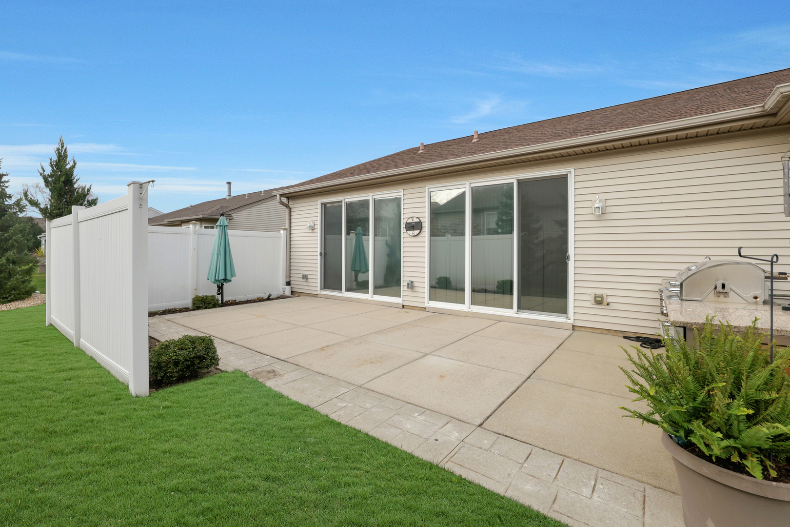 13767 Guilford Road Huntley, IL 60142 - Photo 31 of 34 a house view with a garden space
