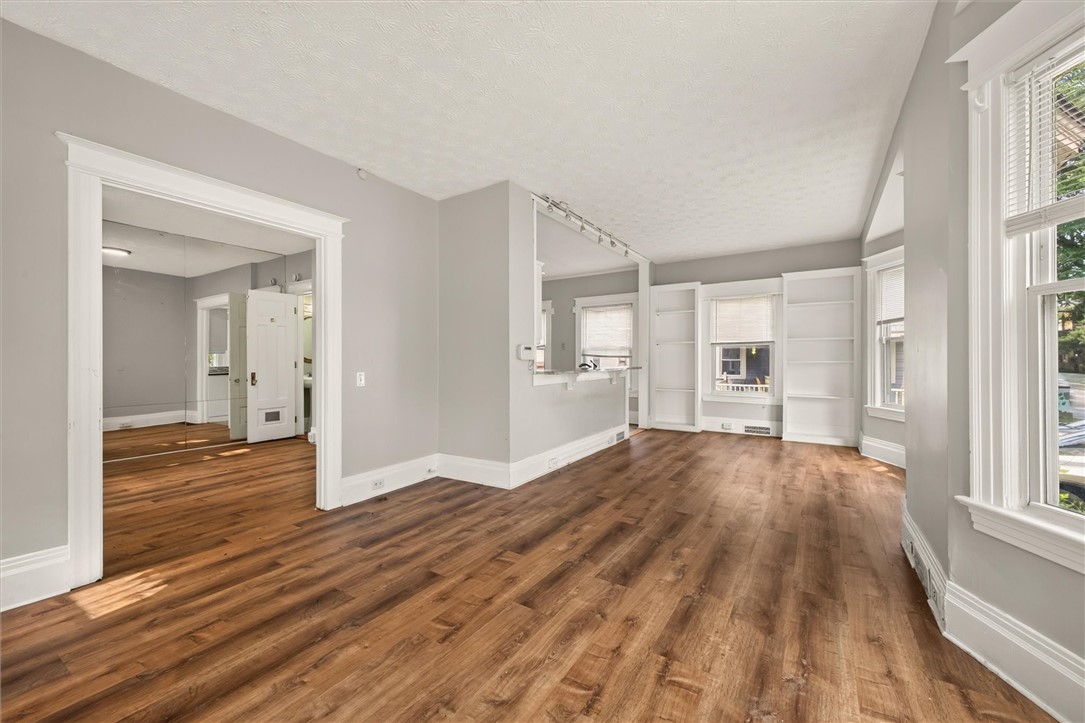 395 University Avenue Rochester, NY 14607 - Photo 9 of 50 Gallery Image 9