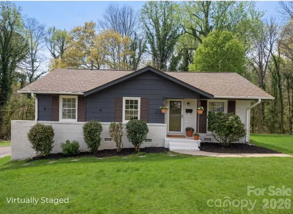 $380,000 | 1423 Chelveston Drive, Charlotte, NC 28208