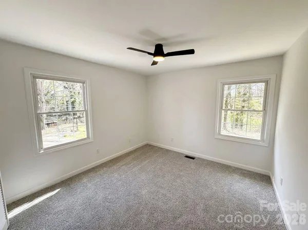 $380,000 | 1423 Chelveston Drive, Charlotte, NC 28208