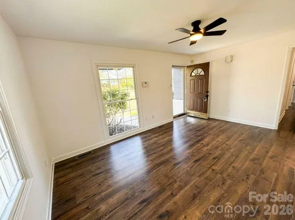 $380,000 | 1423 Chelveston Drive, Charlotte, NC 28208