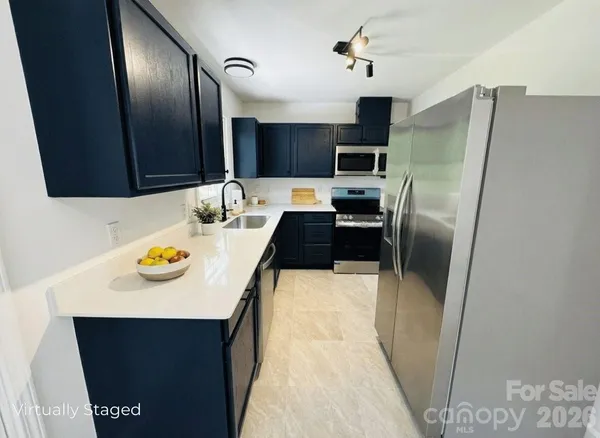 $380,000 | 1423 Chelveston Drive, Charlotte, NC 28208