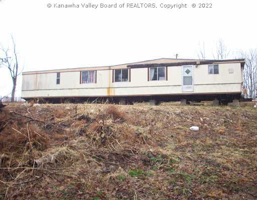 409 Dutch Ridge Elkview, WV 25071 - Photo 2 of 5 Exterior Front.