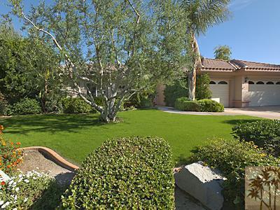 5 White Sun Way Rancho Mirage, CA 92270 - Photo 3 of 24 a view of a house with a garden