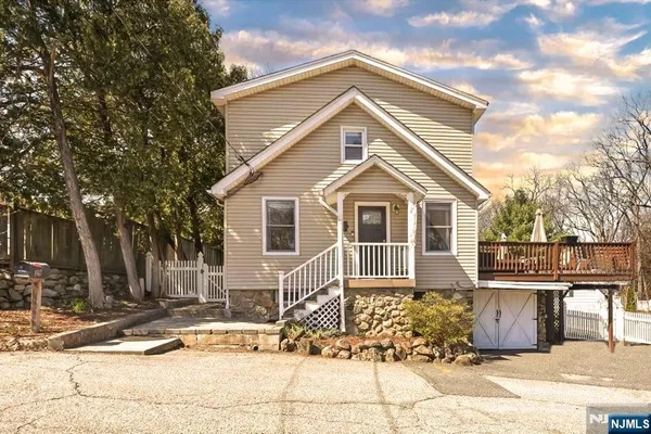 $580,000 | 29 Sunset Avenue, Butler, NJ 07405