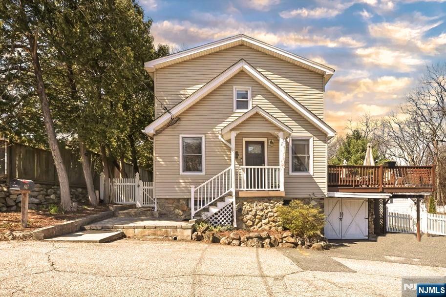 29 Sunset Avenue Butler, NJ 07405 - Photo 1 of 38