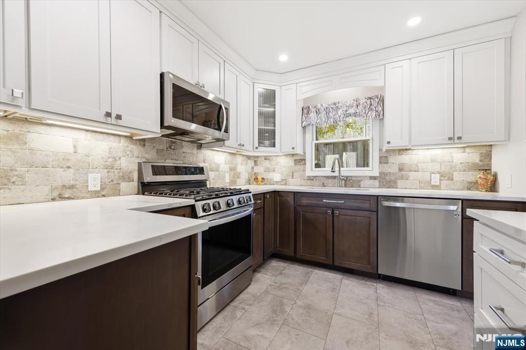 29 Sunset Avenue Butler, NJ 07405 - Photo 12 of 38