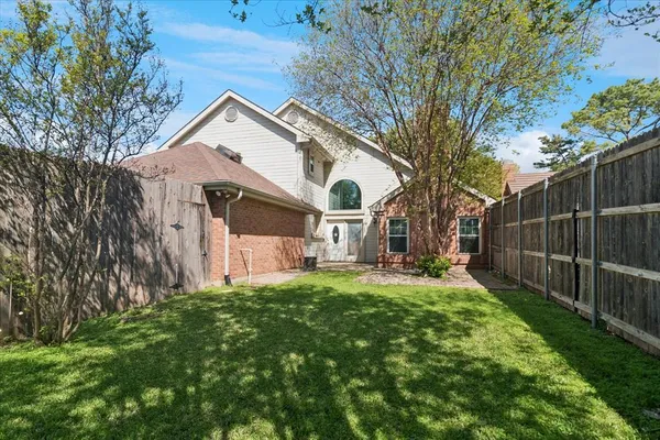 $499,000 | 924 McCoy Drive, Irving, TX 75062