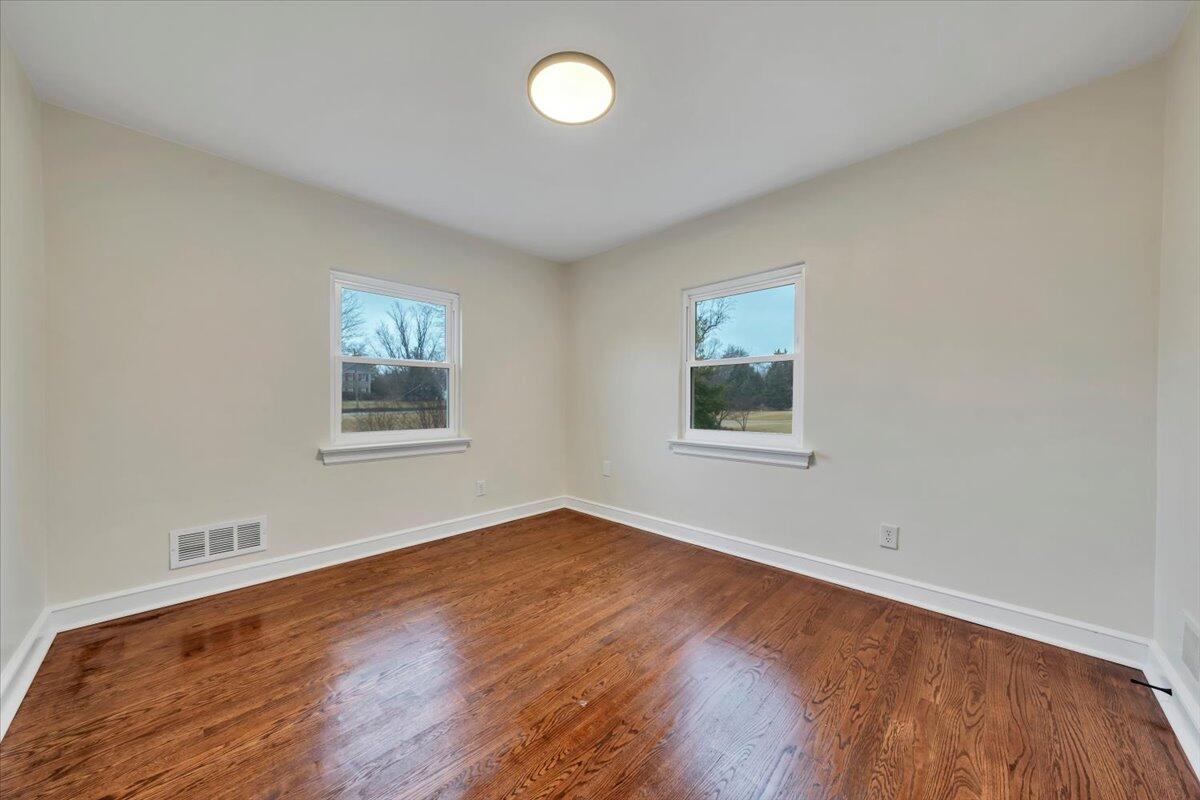 3417 Windsor Road Roanoke, VA 24018 - Photo 22 of 55 22-MIB00177