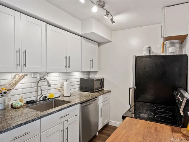 $324,500 | 790 North Washington Street, Unit 206, Denver, CO 80203
