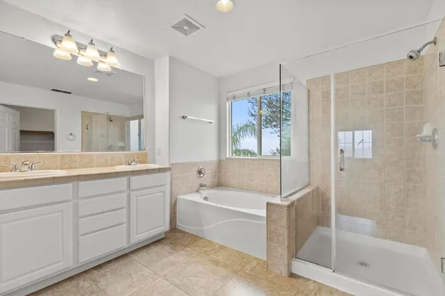 $474,900 | 1566 Maryclair Drive, Olivehurst, CA 95961