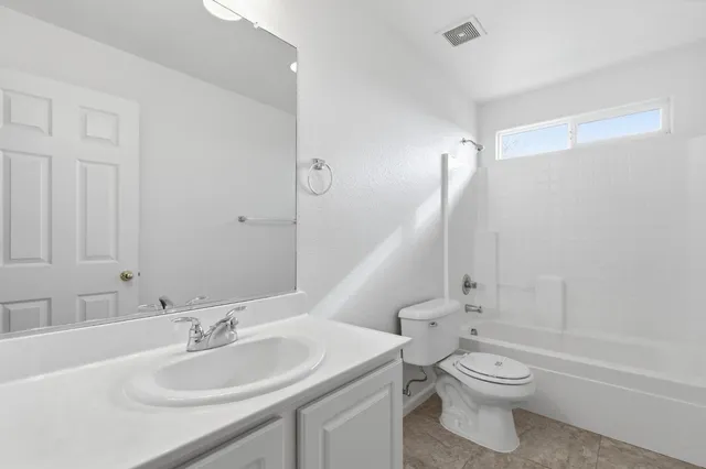 $474,900 | 1566 Maryclair Drive, Olivehurst, CA 95961