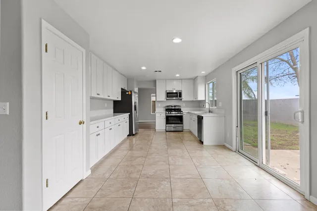 $474,900 | 1566 Maryclair Drive, Olivehurst, CA 95961