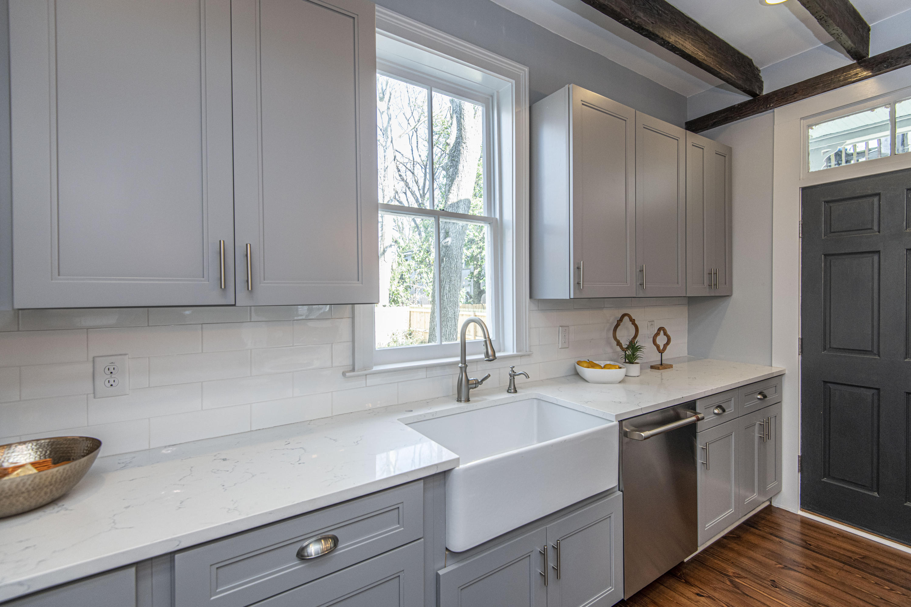 268 Rutledge Avenue Charleston, SC 29403 - Photo 8 of 41 DSC_6101