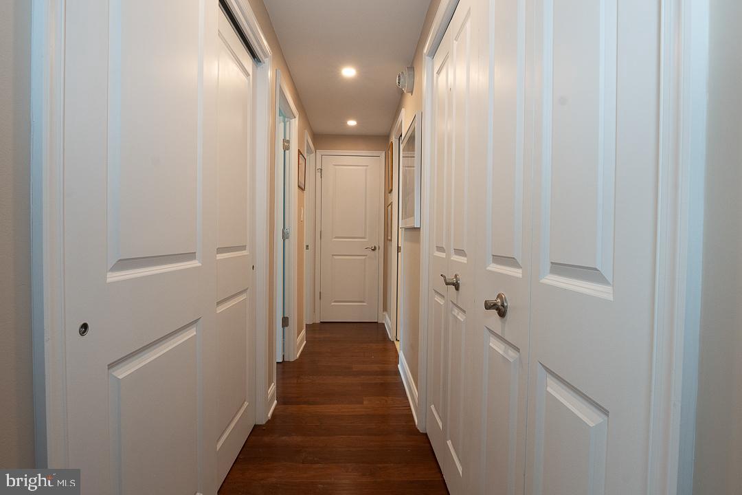 1919 Chestnut Street, Unit 807 Philadelphia, PA 19103 - Photo 7 of 25