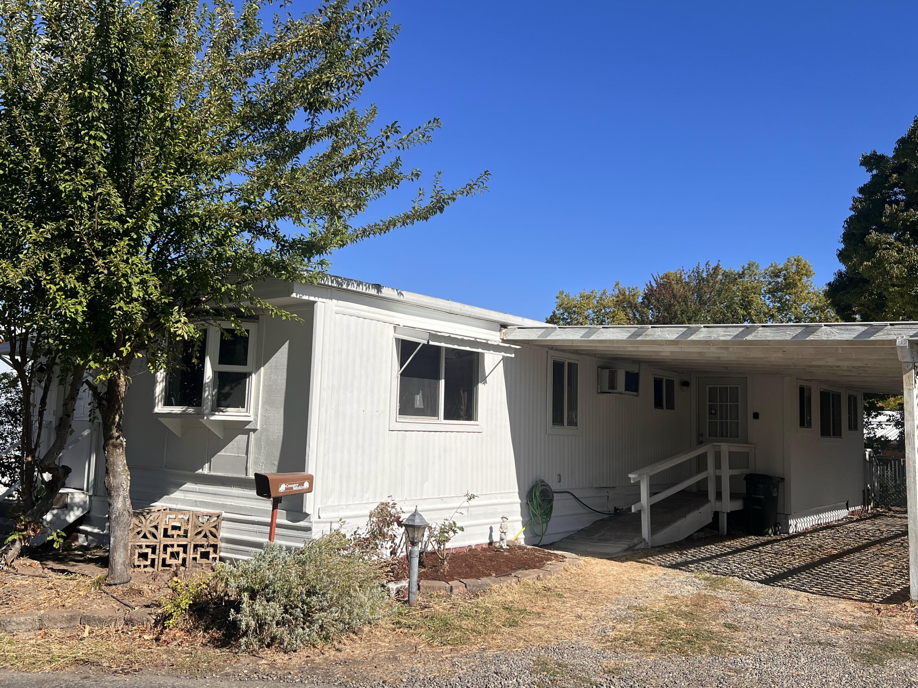 1241 Dowell Road, Unit 62 Grants Pass, OR 97527 - Photo 20 of 25 IMG_1503