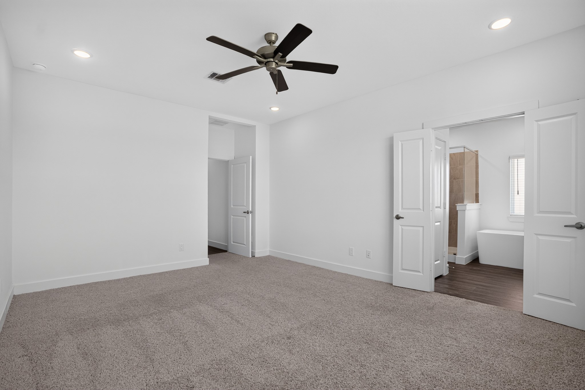 12340 North Chestnut Conroe, TX 77303 - Photo 7 of 15