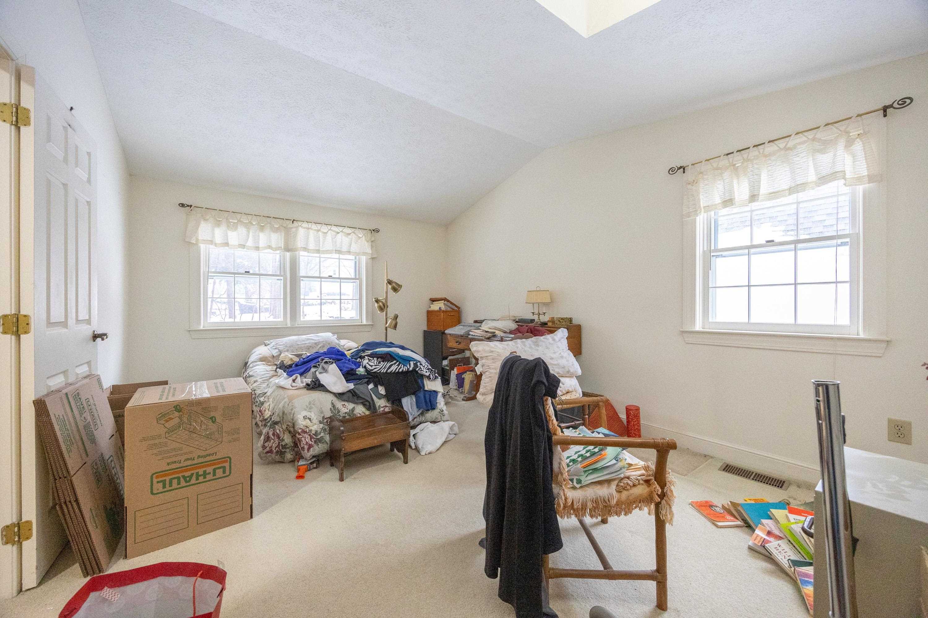 232 Winding Pond Road Londonderry, NH 03053 - Photo 25 of 34