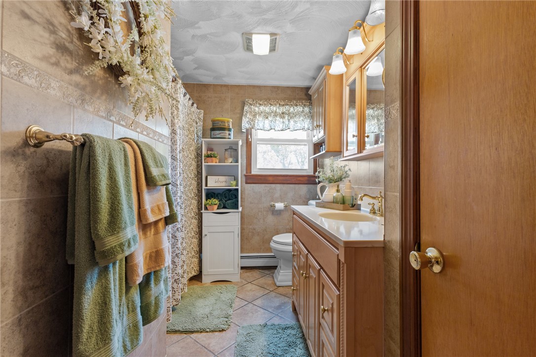 123 Rice Avenue East Providence, RI 02914 - Photo 18 of 38