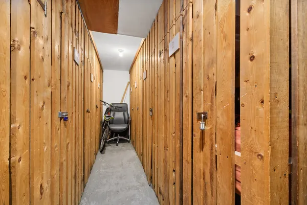 $180,000 | 11101 South 84th Avenue, Unit 3A, Palos Hills, IL 60465