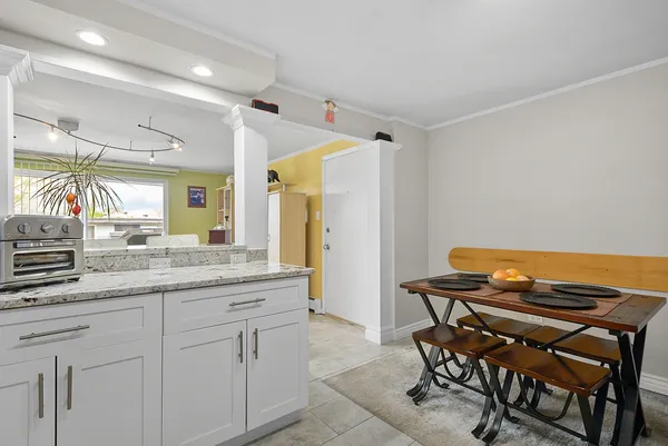 $180,000 | 11101 South 84th Avenue, Unit 3A, Palos Hills, IL 60465