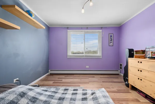 $180,000 | 11101 South 84th Avenue, Unit 3A, Palos Hills, IL 60465
