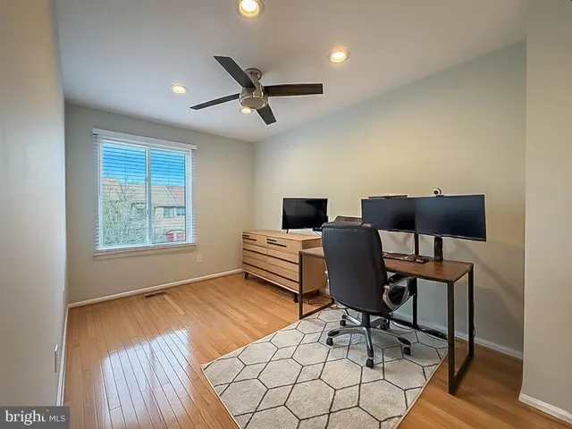 $2,950 | 3253 Durham Place, Holland, PA 18966