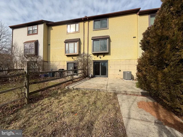 $2,950 | 3253 Durham Place, Holland, PA 18966