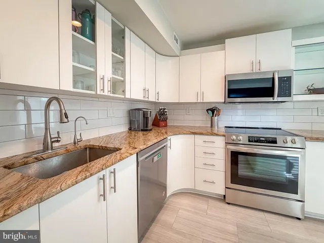 $2,950 | 3253 Durham Place, Holland, PA 18966