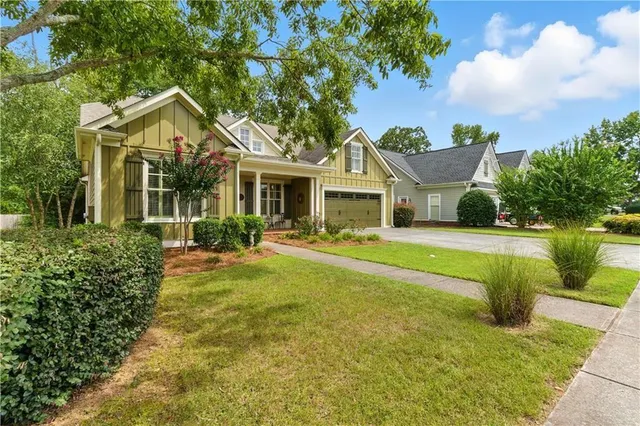 $495,000 | 37 Lake Haven Drive, Cartersville, GA 30120