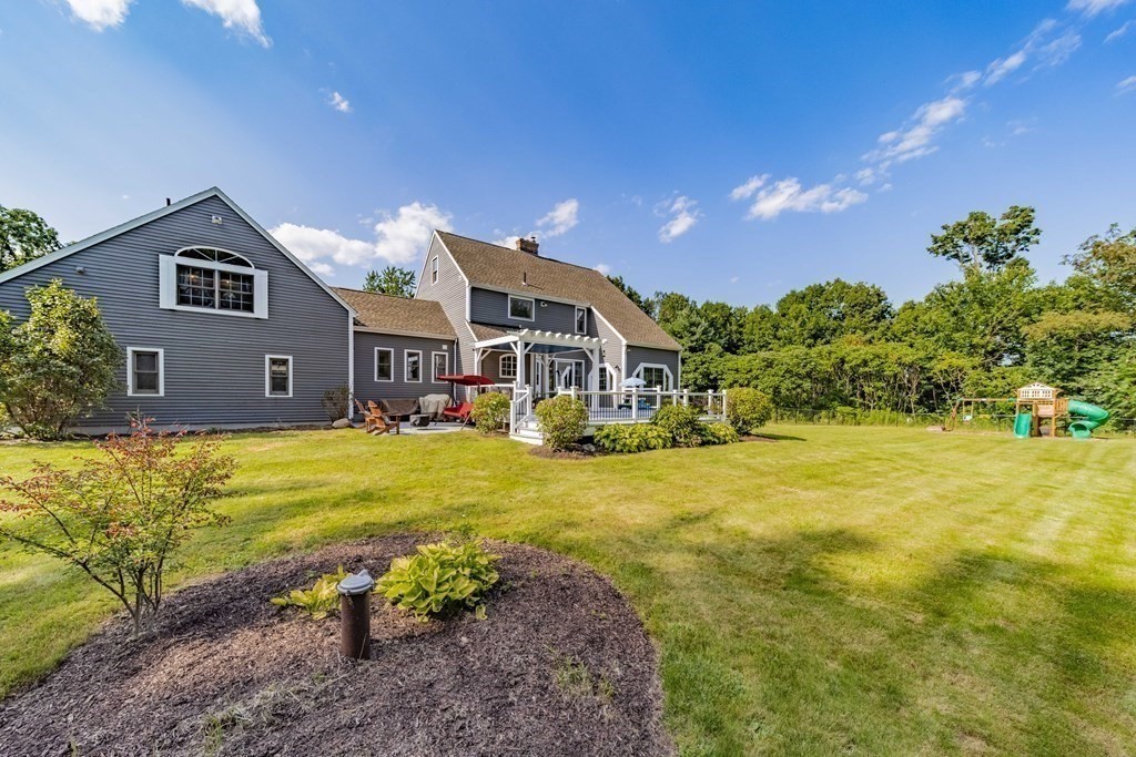 82 W Road Westfield, MA 01085 - Photo 5 of 42