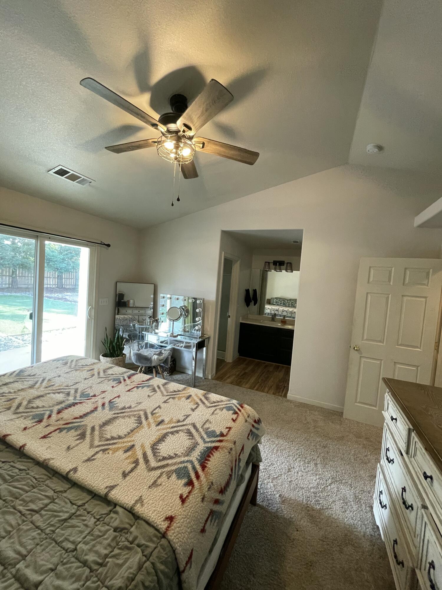 3343 Oak Street Anderson, CA 96007 - Photo 15 of 27 IMG_8084