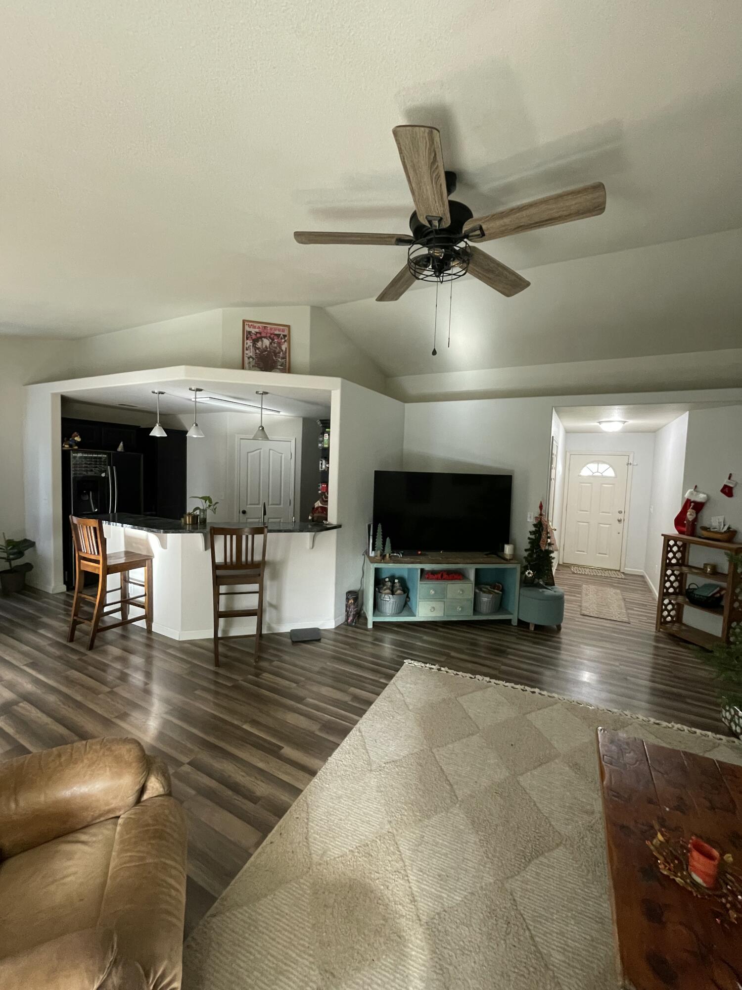 3343 Oak Street Anderson, CA 96007 - Photo 6 of 27 IMG_8110