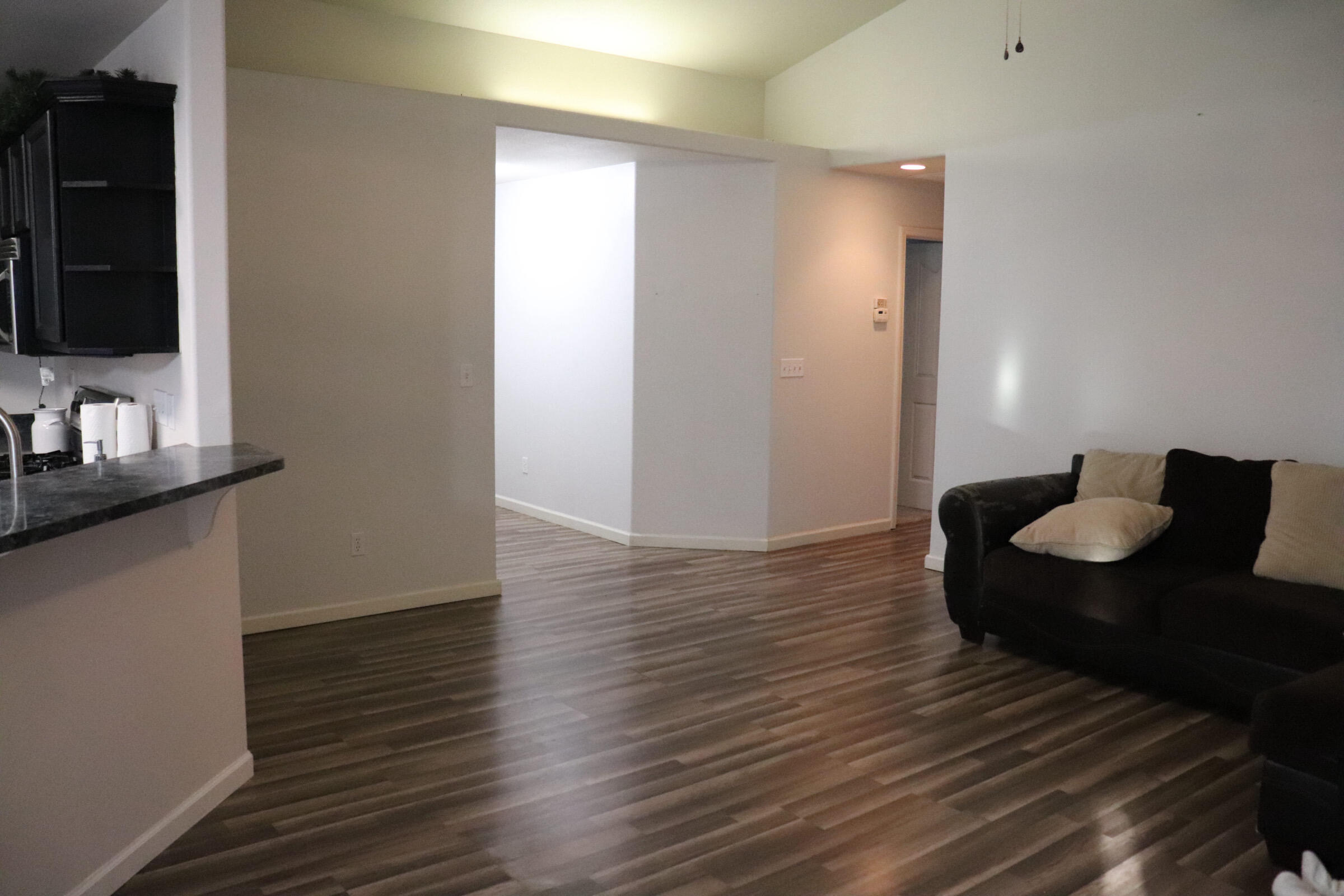 3343 Oak Street Anderson, CA 96007 - Photo 6 of 29 IMG_9734