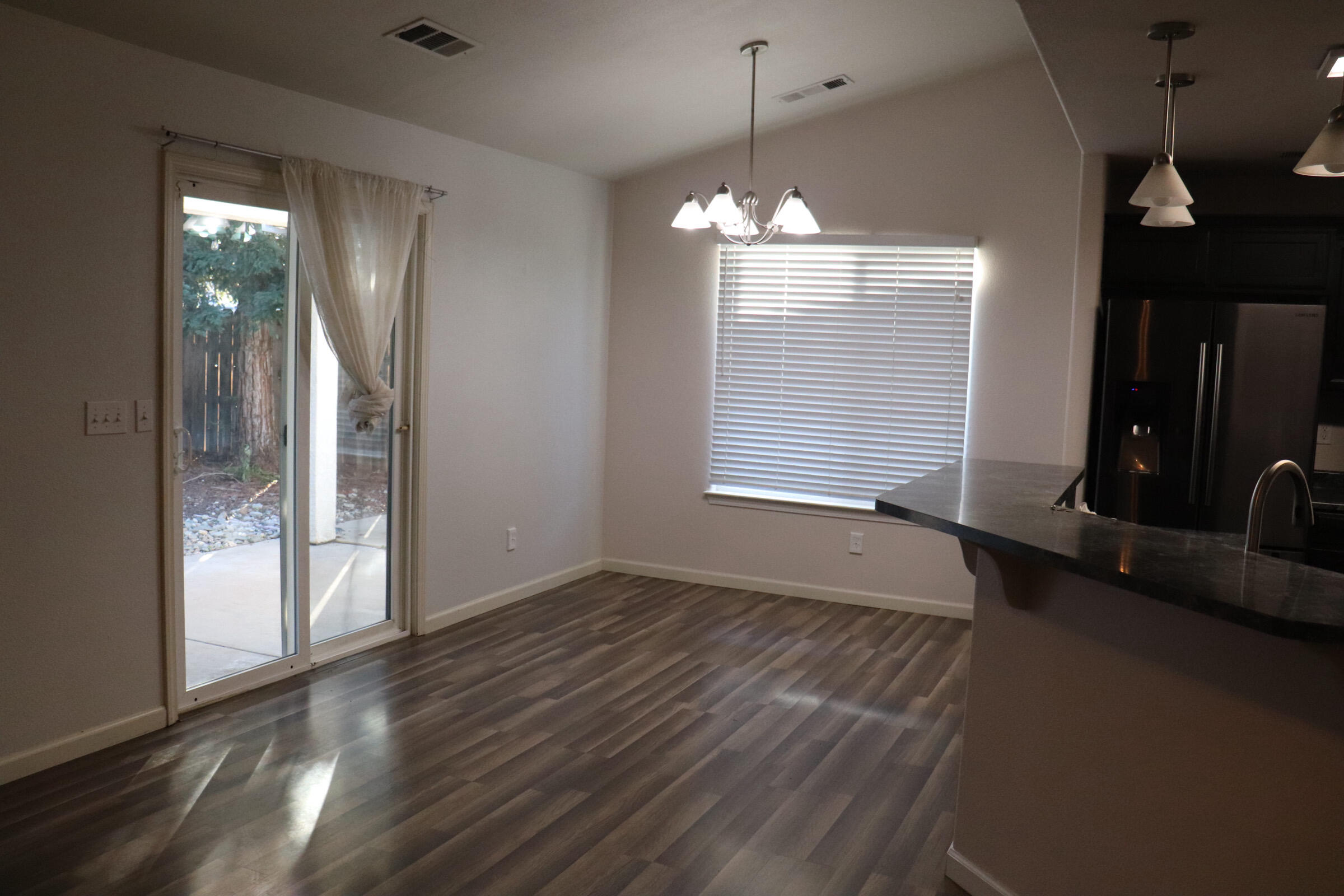 3343 Oak Street Anderson, CA 96007 - Photo 9 of 29 IMG_9730