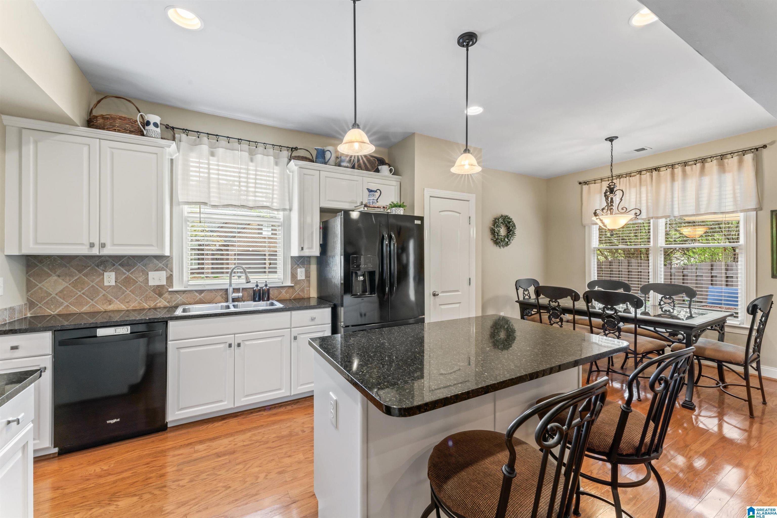 2608 Arbor Way Hoover, AL 35244 - Photo 6 of 58