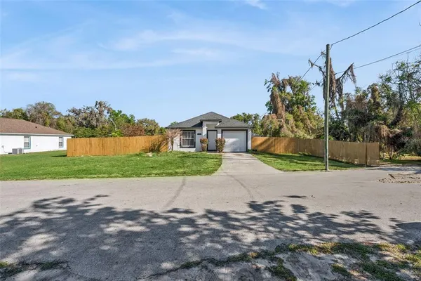 $315,000 | 219 East 15th Street, Apopka, FL 32703