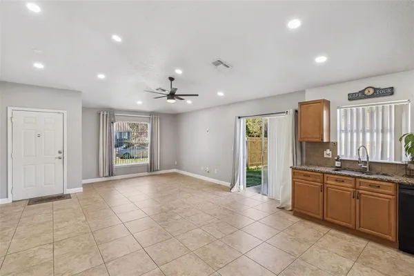 $315,000 | 219 East 15th Street, Apopka, FL 32703