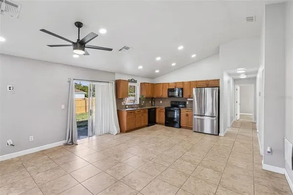 $315,000 | 219 East 15th Street, Apopka, FL 32703